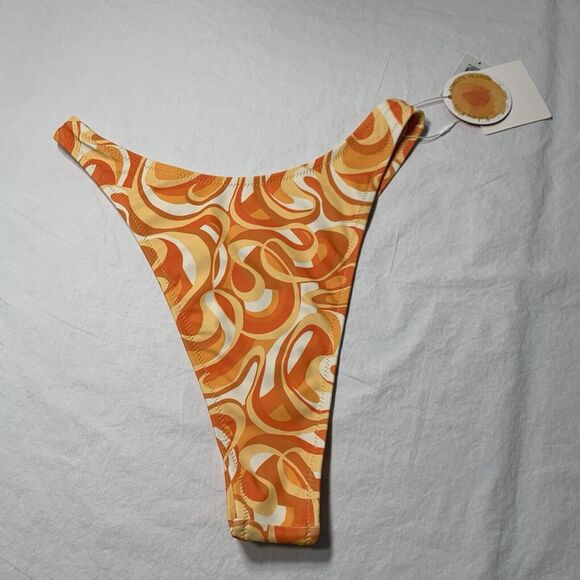 Kulani Kinis NWT Women's Minimal Cheeky Bikini Starlite Village Orange Print Med - Picture 2 of 6